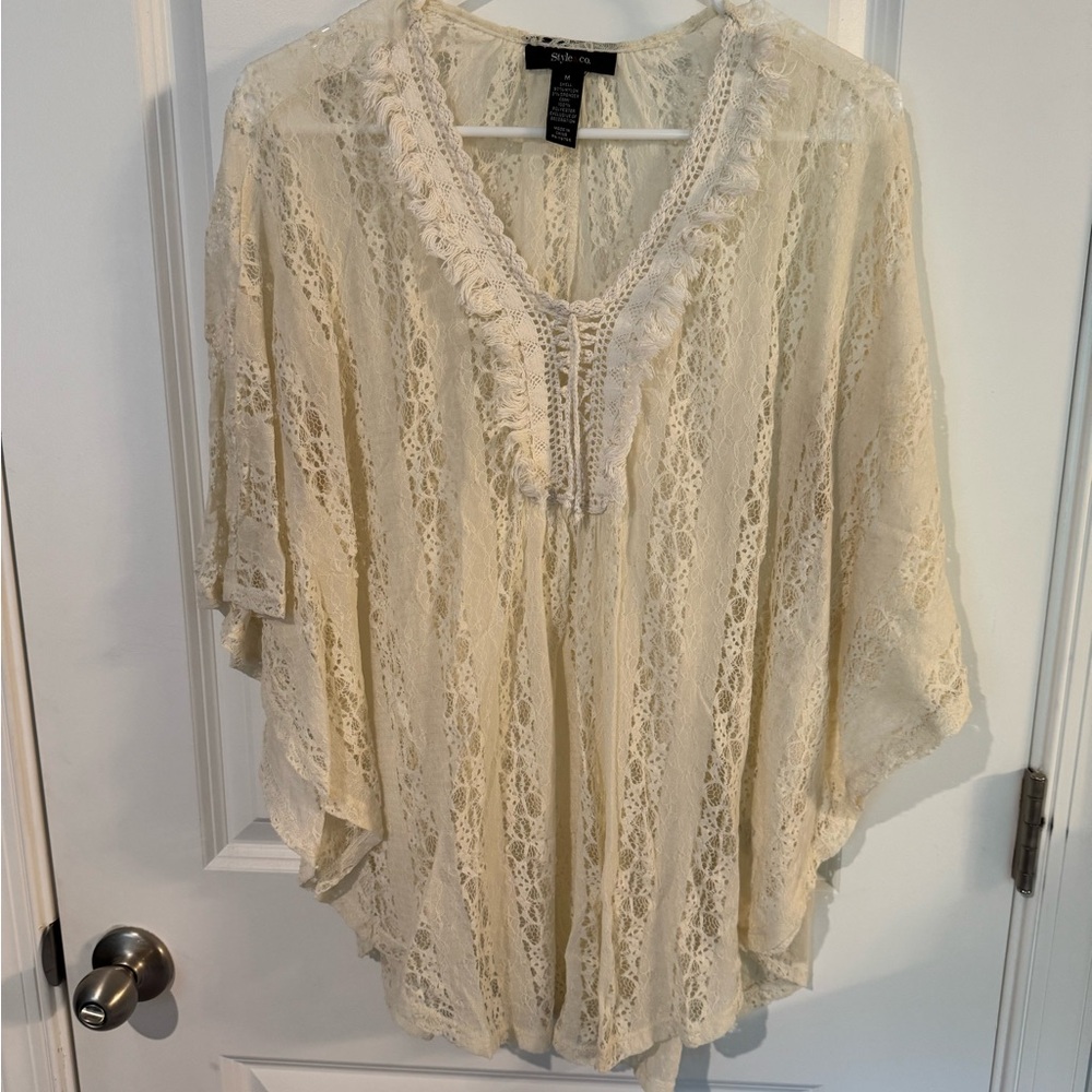 BCBGMaxAzria Cream Relaxed Dolman Sleeve Blouse